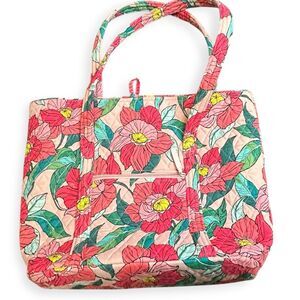 VERA BRADLEY Villager Tote Bag Purse – Vintage Quilted Floral Pattern